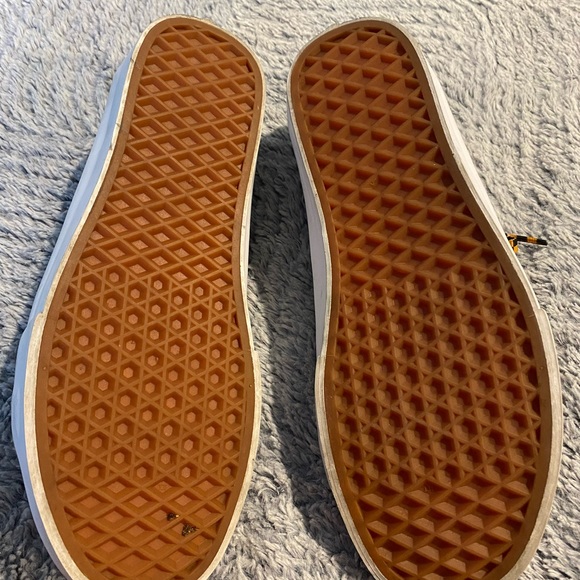 VANS - Picture 3 of 5